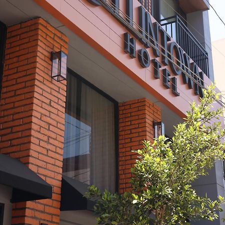 Hotel Wellintown Tijuana Bagian luar foto