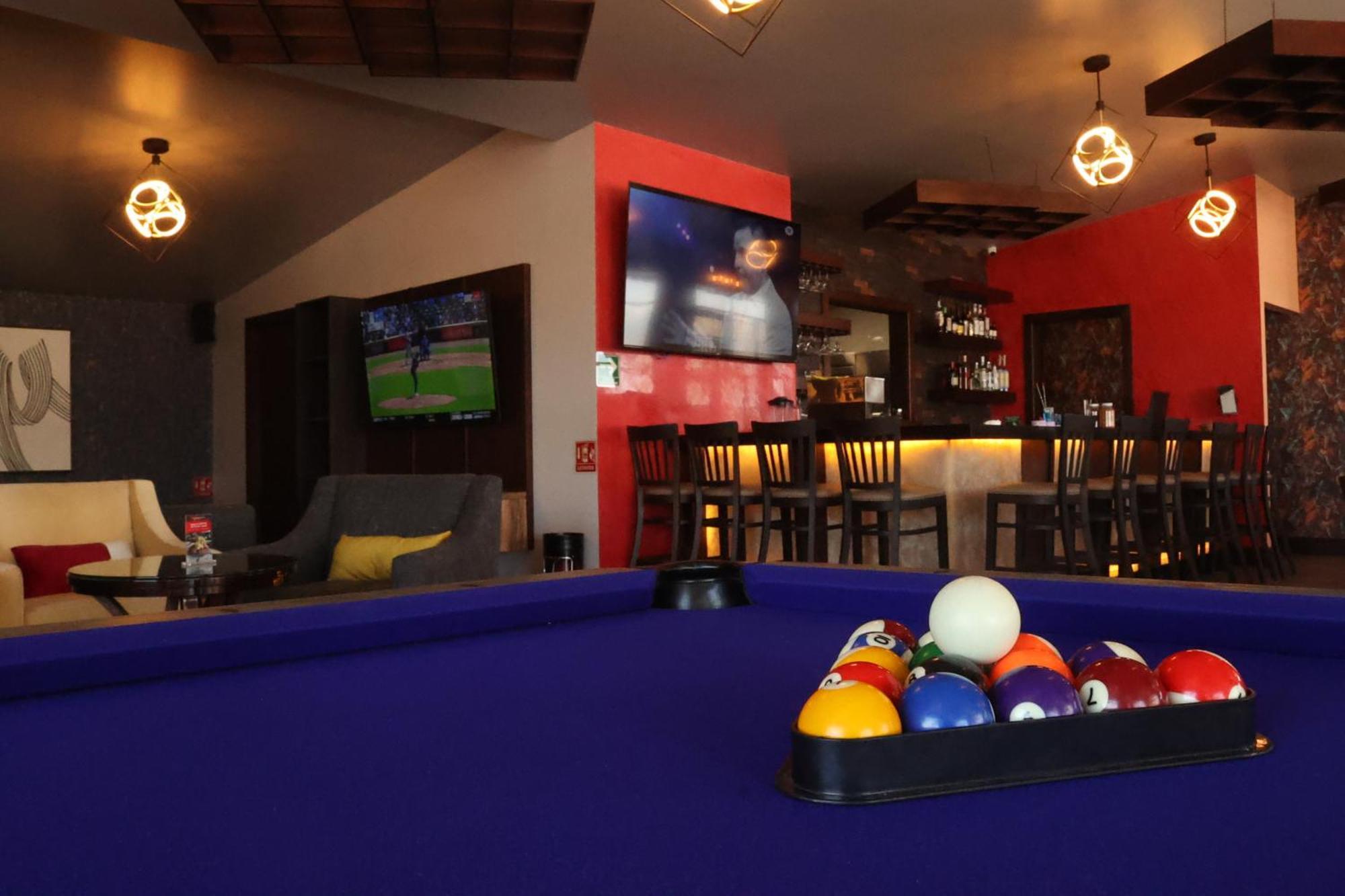 Hotel Wellintown Tijuana Bagian luar foto
