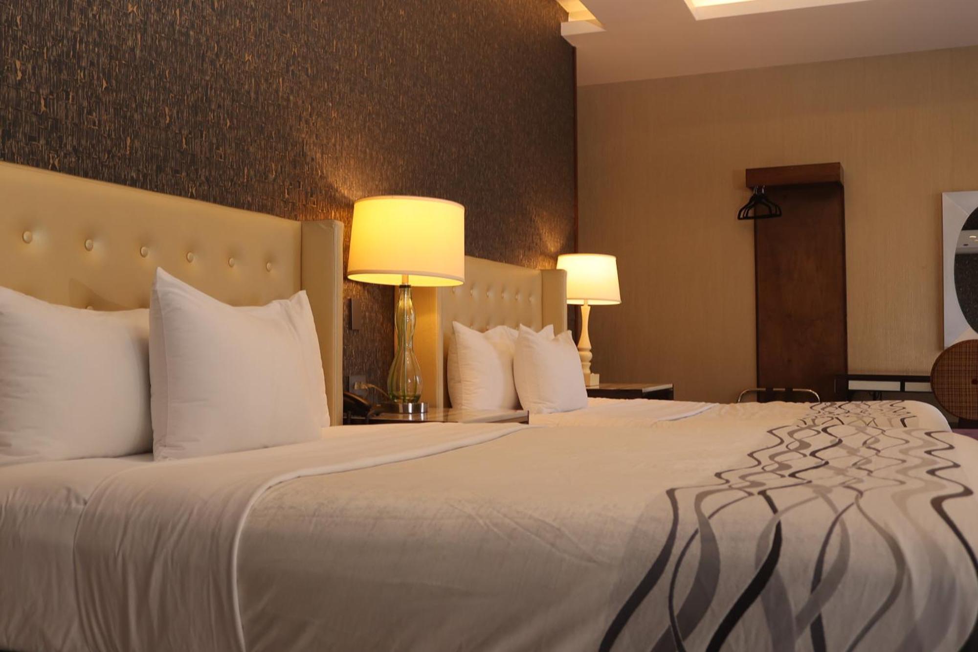 Hotel Wellintown Tijuana Bagian luar foto